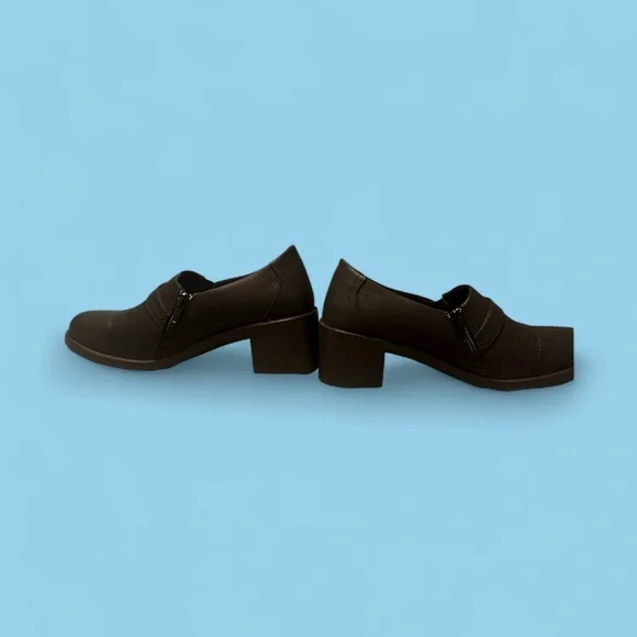 Easy Street Women’s Black Loafers - Picture 4 of 4